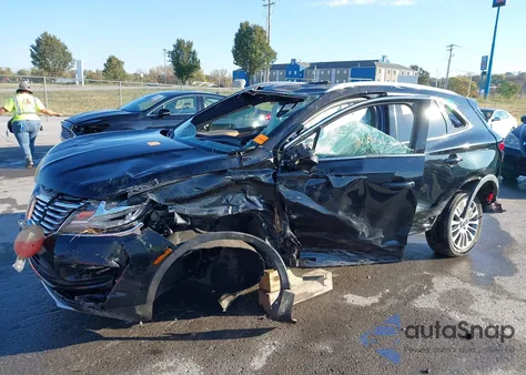 2018 Lincoln Mkc Reserve from USA, damaged, VIN 5LMCJ3D96JUL01170